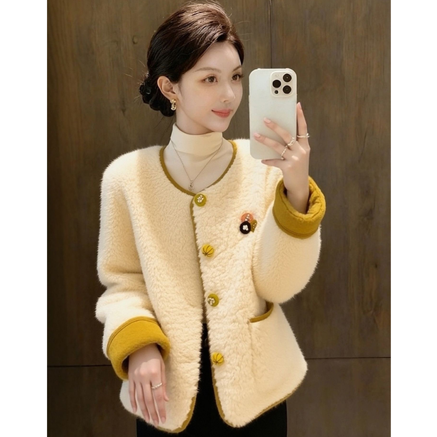 羊羔毛小香风皮毛一体外套女2025秋冬新款韩版时尚加厚小个子上衣