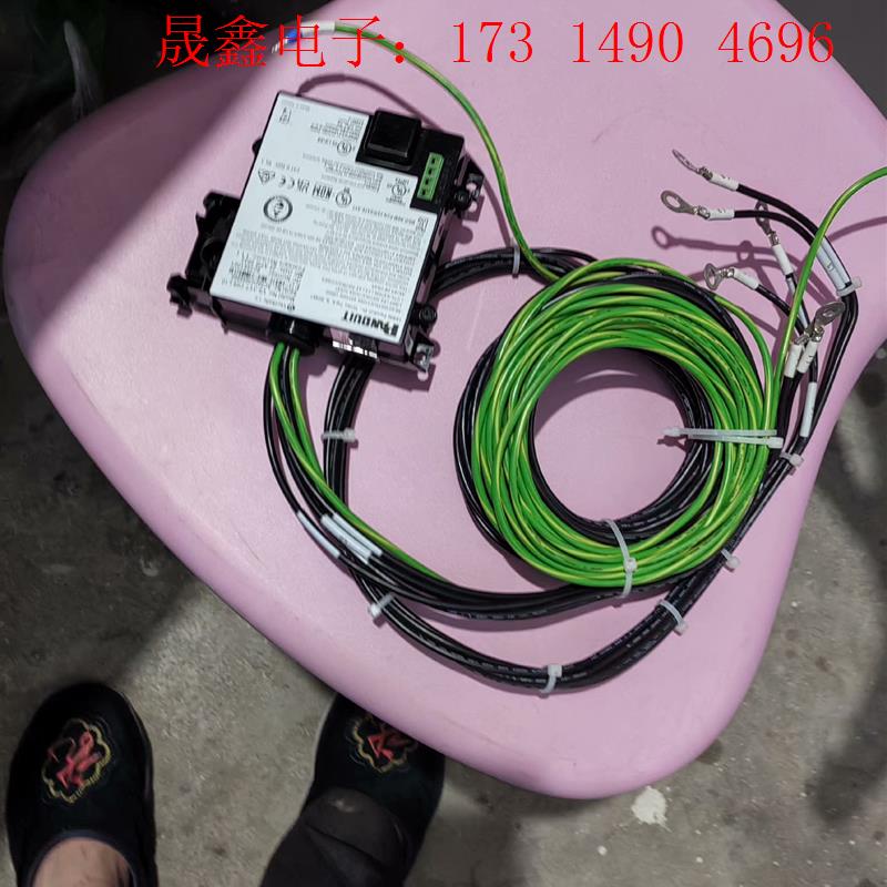 处理一个连接器,东西如图,型号如图所示。【询价产品】