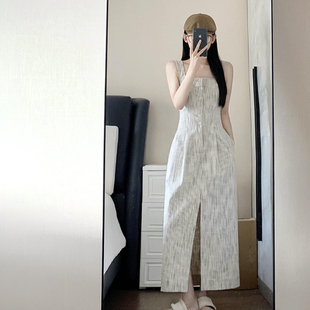 法式 吊帶連衣裙子女輕奢高級(jí)感寬松顯瘦開叉長(zhǎng)裙夏季 新款 復(fù)古工裝