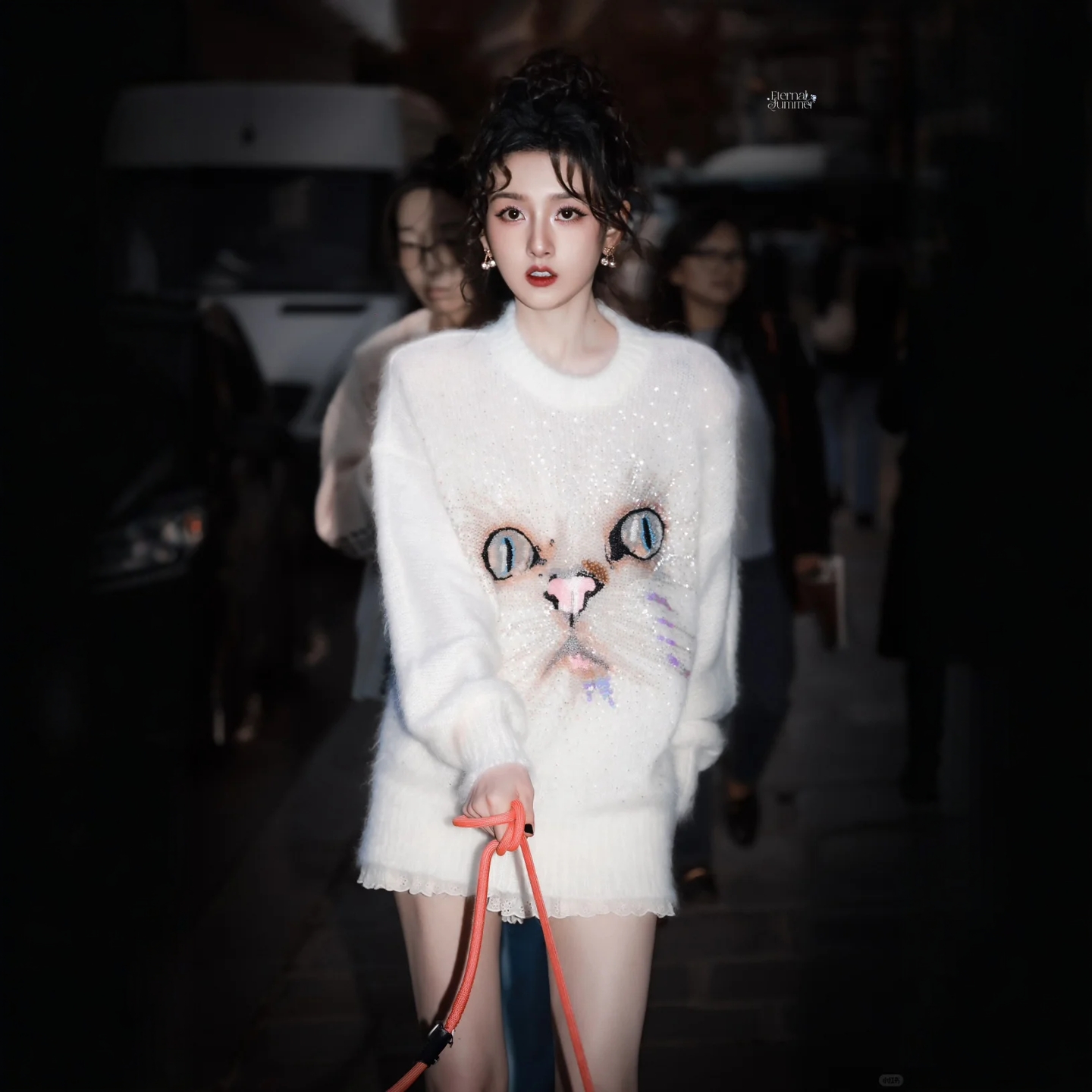 宋祖儿同款软糯刺绣猫咪毛衣