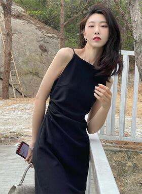 法式一字肩无袖挂脖吊带连衣裙女夏季新款高端气质显瘦开叉长裙子