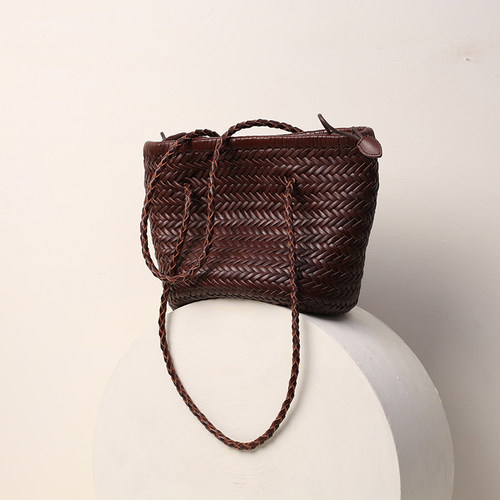 法式复古手工编织头层牛皮女士休闲单肩水桶包手提菜篮子包大容量