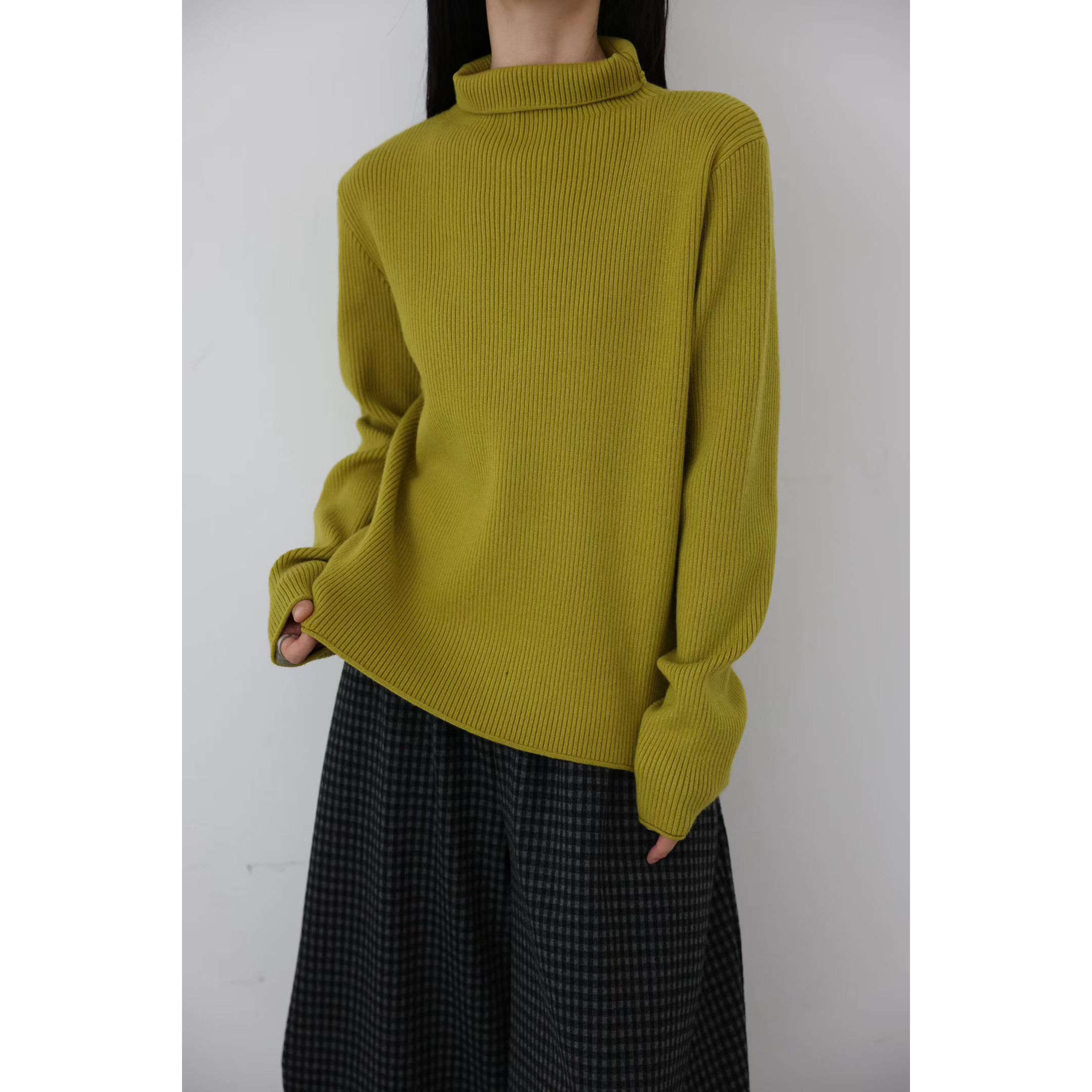 RN2025年新款韩系简约针织衫