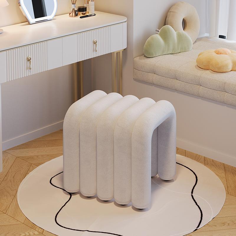 家用梳妆台凳化妆椅奶油风换鞋凳