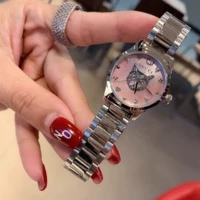 Gucci, розовый циферблат, модный изысканный стальной ремешок, кварцевые женские часы