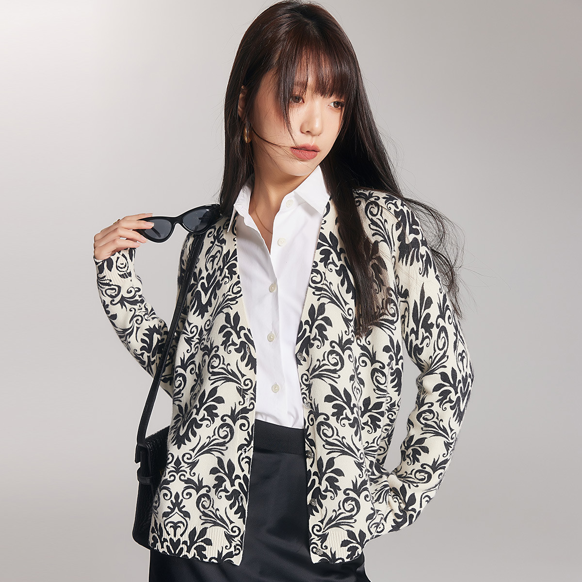 长袖宽松V领潮流纯羊绒针织外套