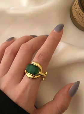 法式高级感绿宝石戒指ins韩版