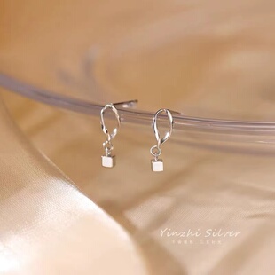 S925纯银耳钉简约女小巧精致气质耳坠耳环2022年新款 潮简约冷淡风