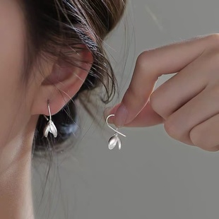 玉兰花耳钩女生足银时尚银饰925银耳环气质新款潮花朵耳饰