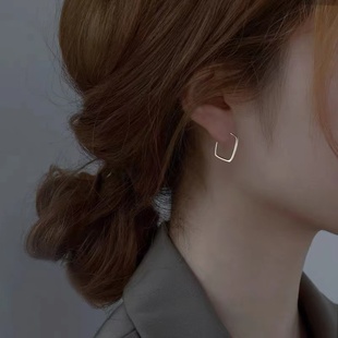 s925純銀方形耳釘女2023年新款 潮耳環(huán)耳飾小眾設(shè)計(jì)高級感耳扣耳圈