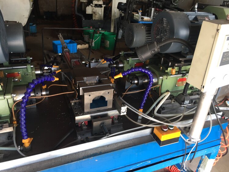 钻攻组合自动化机床 组合机床 专用机床 卧式两面钻孔攻丝机床