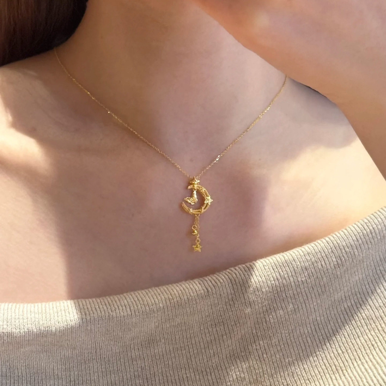 新款古法黄金色星月蝴蝶项链女高级感轻奢小众设计气质百搭锁骨链