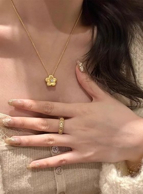 古法黄金色拉丝小金花项链