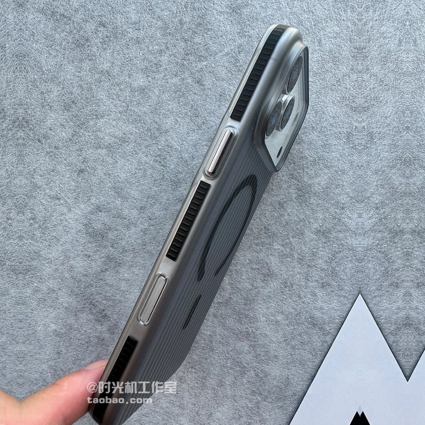 侧边防滑条边适用iPhone17瓦楞磁吸壳苹果17Promax手机壳air肤感防指纹16/15plus半透明黑14/13高级感12男女e