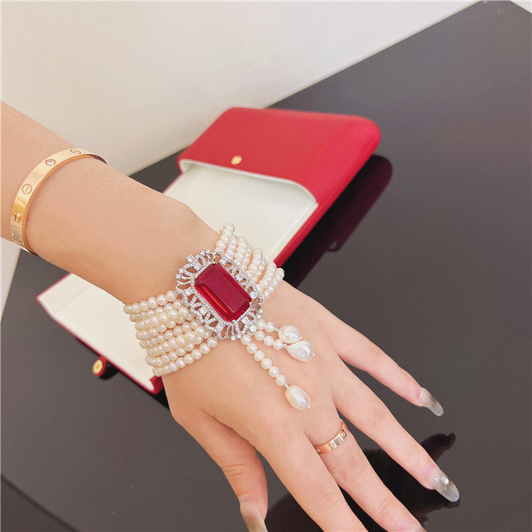 新款天然淡水珍珠手链小众设计高级感多层手串女复古时尚豪华手饰