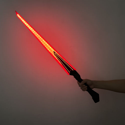 边狱巴士莱万汀剑武器道具可发光
