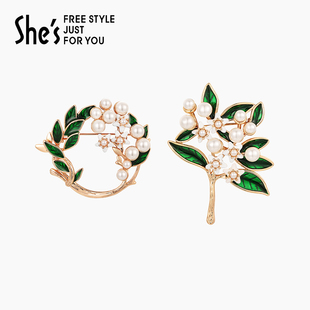 shes茜子高级感栀子花胸针女时尚胸花高档精致别针配饰品节日礼物