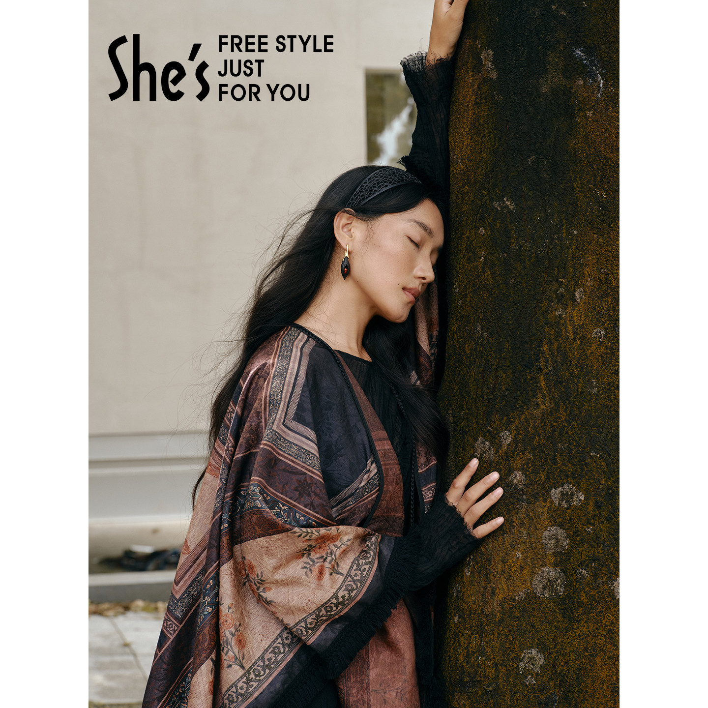 [新品]shes茜子复古民族风披肩宽松外搭开衫秋冬保暖流苏斗篷围巾