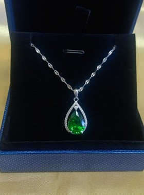 925纯银祖母绿水滴宝石项链