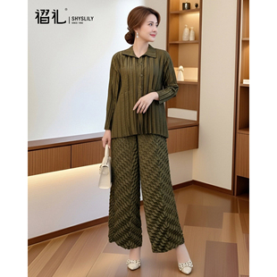 妈妈衣服减龄休闲套装女两件套春装宽松衬衣三宅高端褶皱直筒裤子