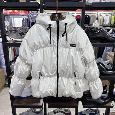 百冠潮牌连帽短款女子免洗羽绒服