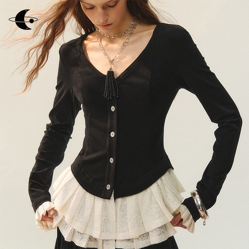 创世纪元【黑韵边章】套装女装冬羊毛蕾丝拼接V领上衣+花边半裙,女装/女士精品,时尚套装,淘宝优惠券,粉丝福利购,淘宝优惠卷