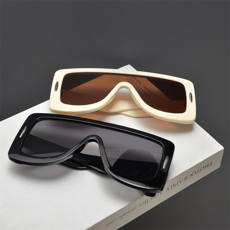 赛博朋克未来感一体镜面连体墨镜男女个性米钉蛤蟆镜骑行太阳眼镜