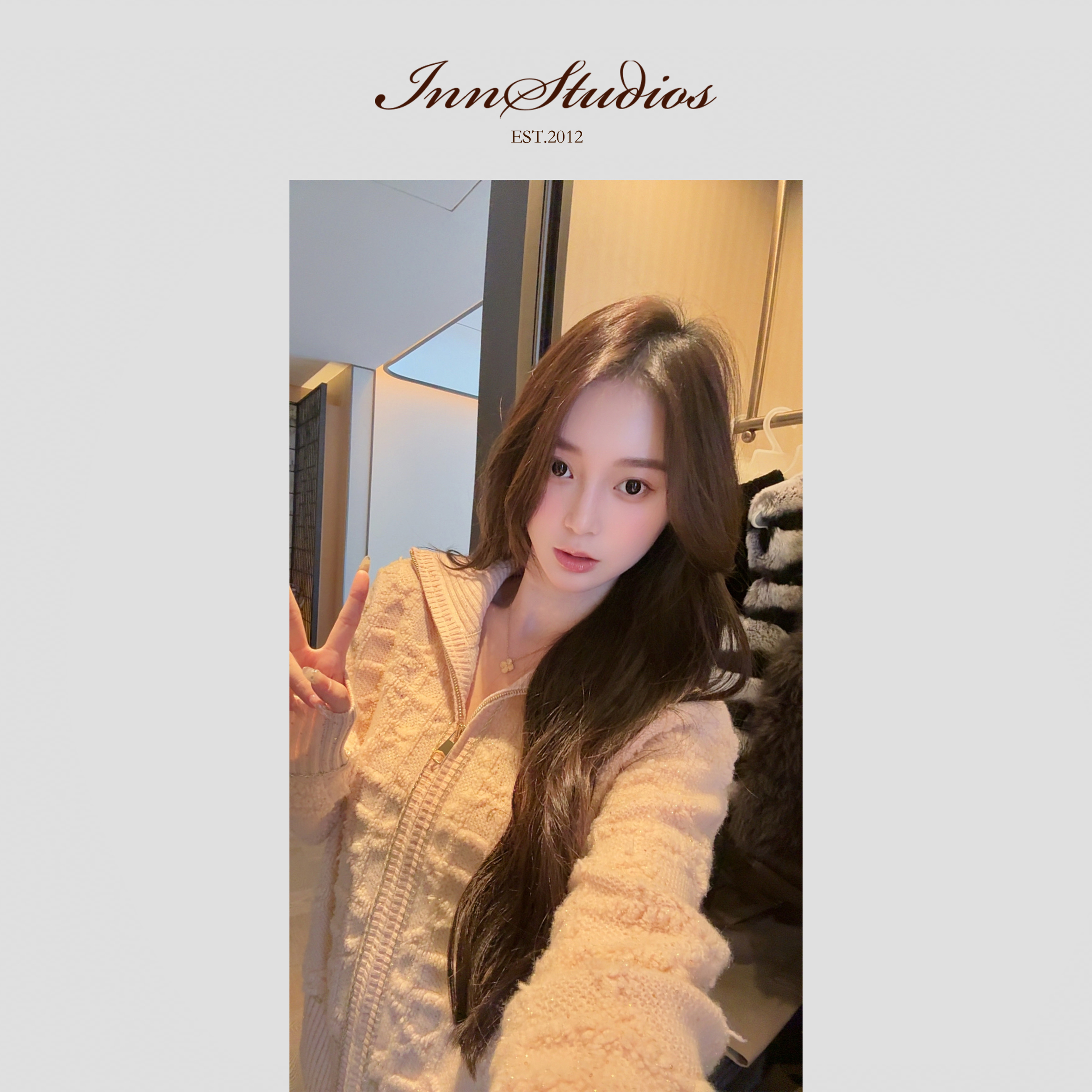 Innstudios「戴妃格」金闪闪格纹细闪100%羊毛针织外套保暖毛衣