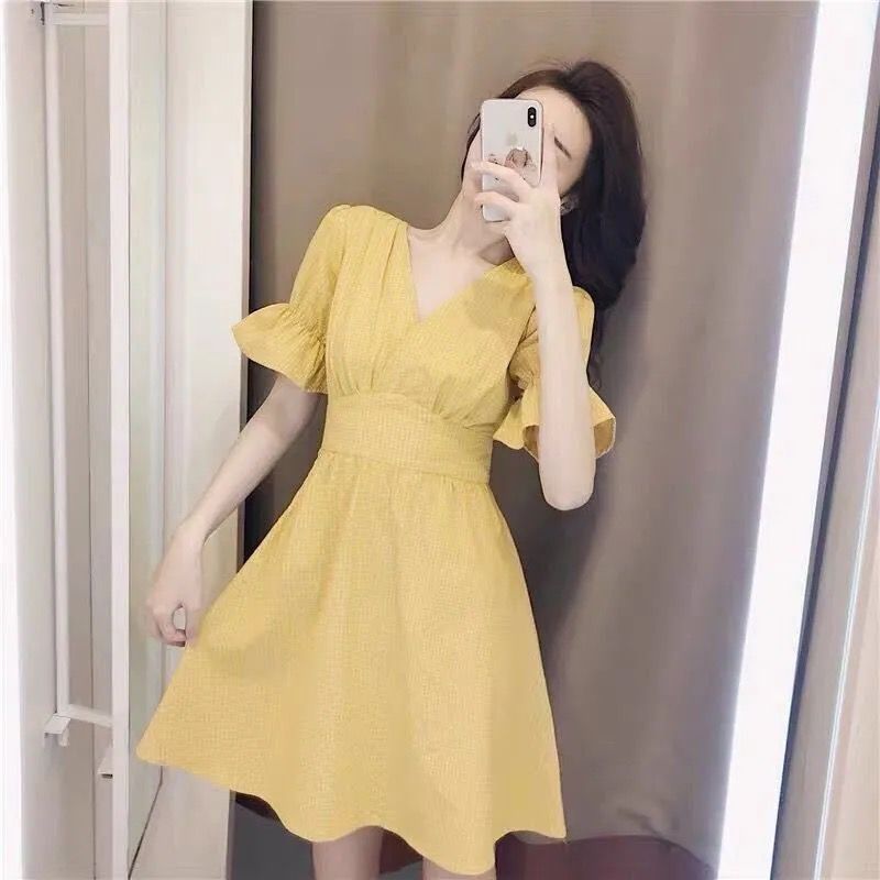 French first love light yellow Plaid Dress super fairy summer new waist show thin temperament small man