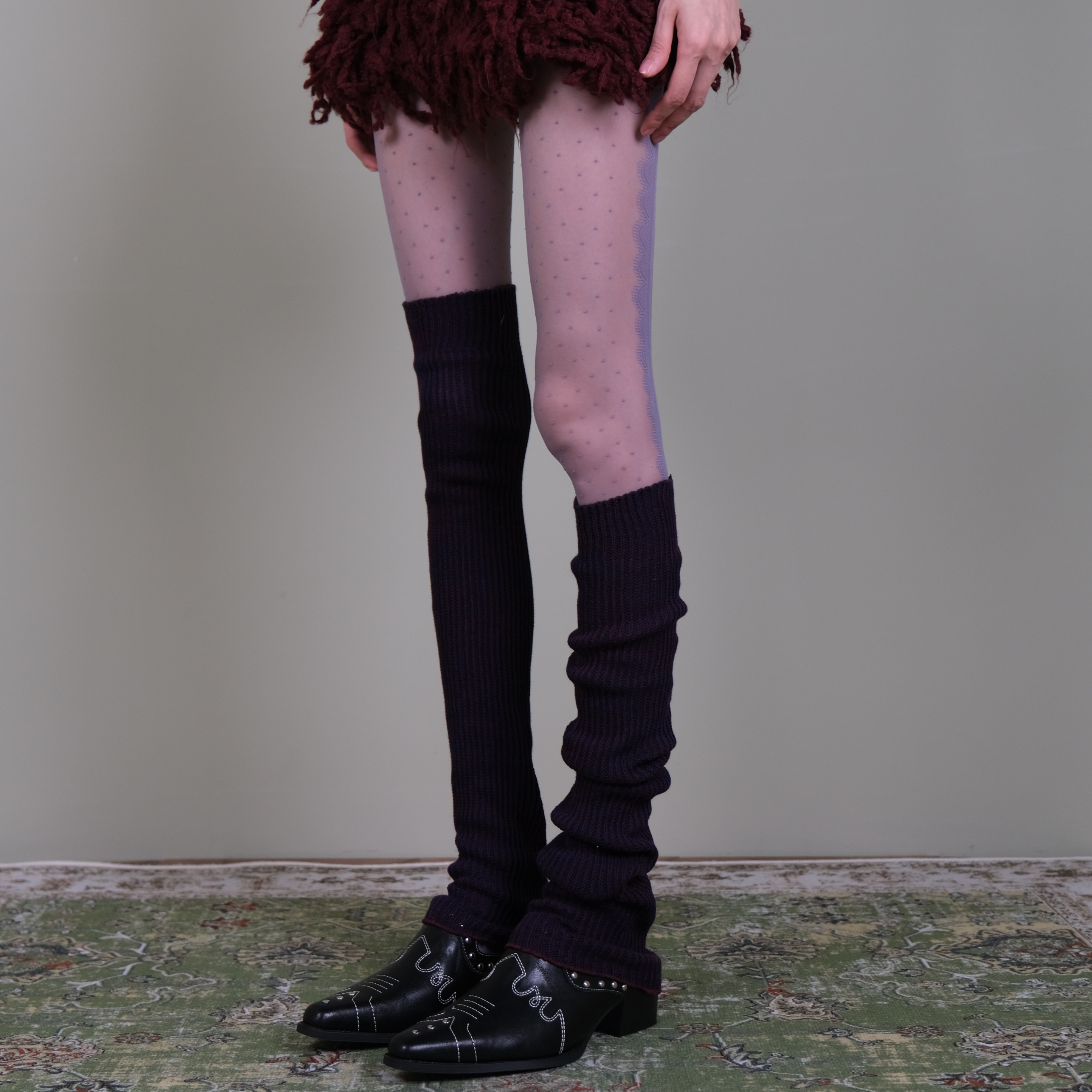 搭深紫过膝针织堆堆袜套