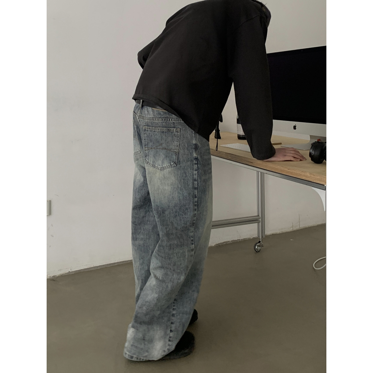 INKNOTS水洗褪色牛仔裤