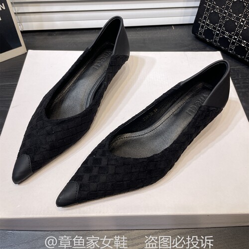 细跟时尚尖头拼接绒面单鞋女