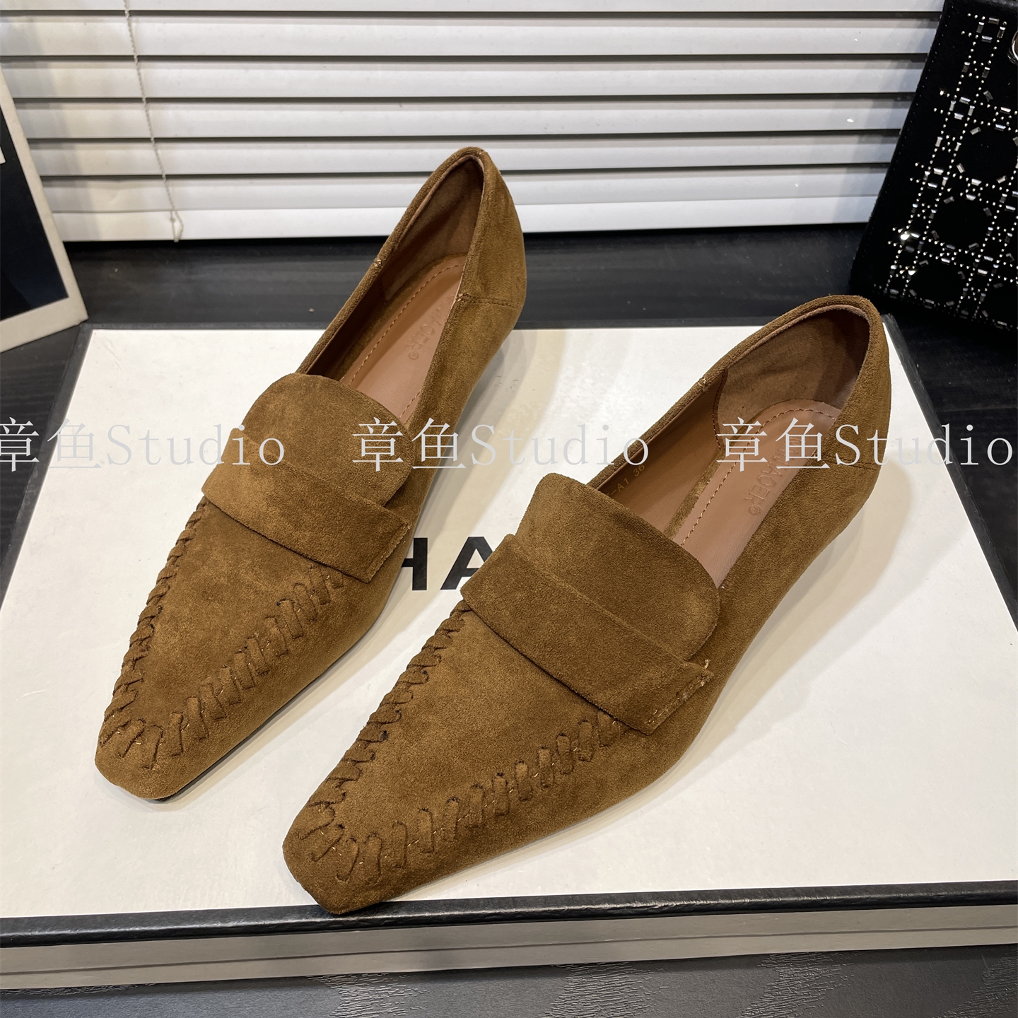 英伦风简约时尚通勤小皮鞋女款