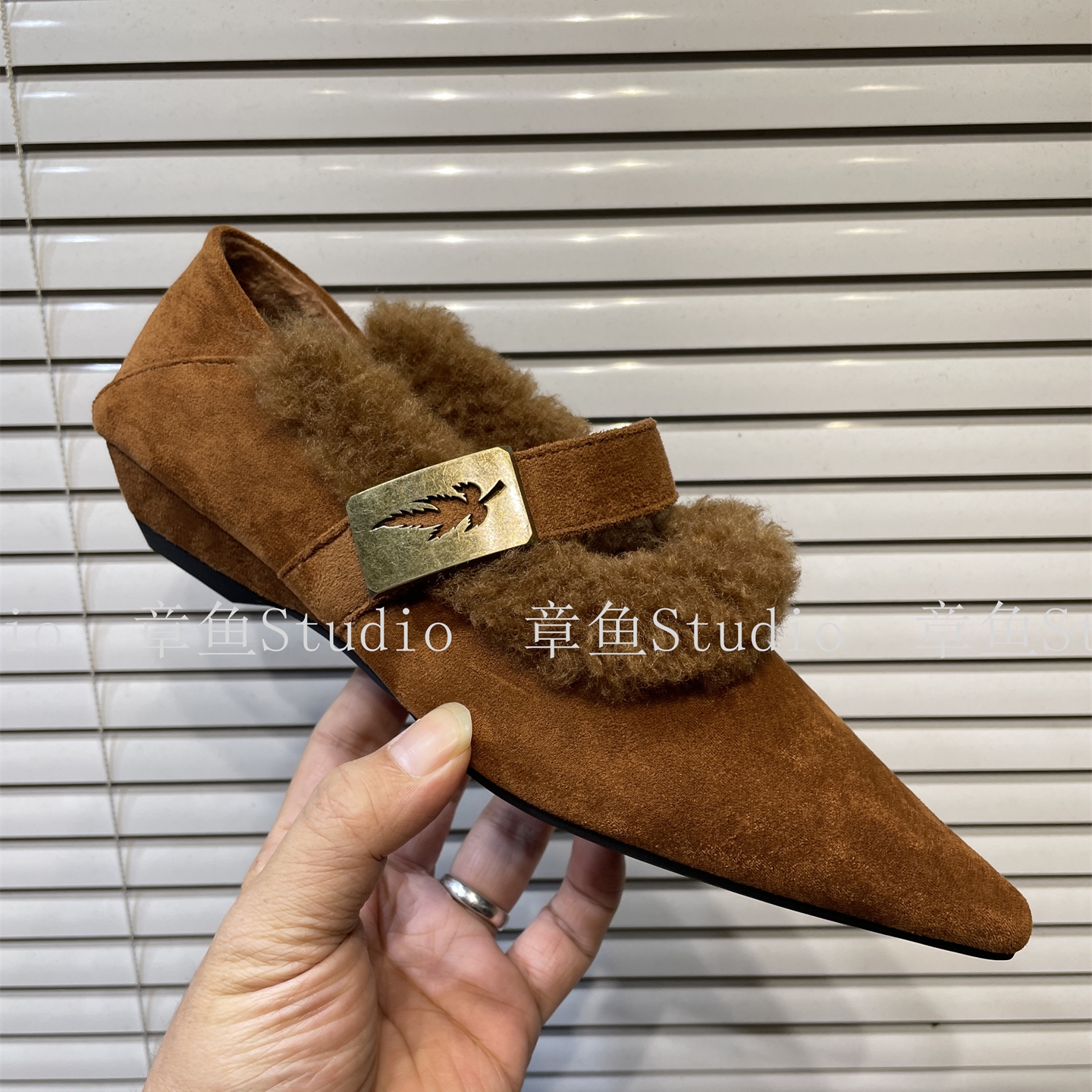 羊羔毛一体绒面保暖毛毛鞋女