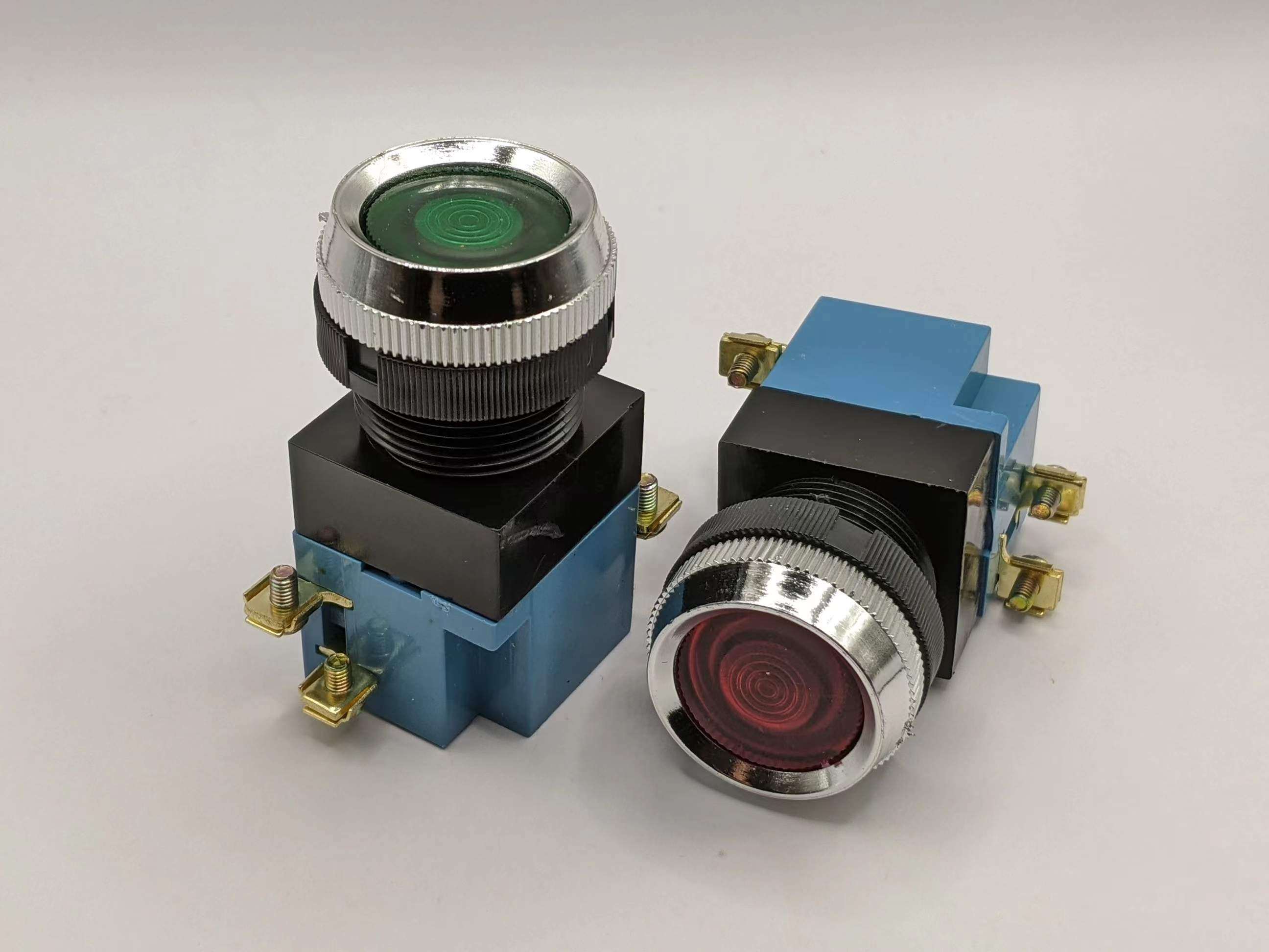 la19-11点动自复位机床数控电源控制按钮开关1开1闭 25mm 10个