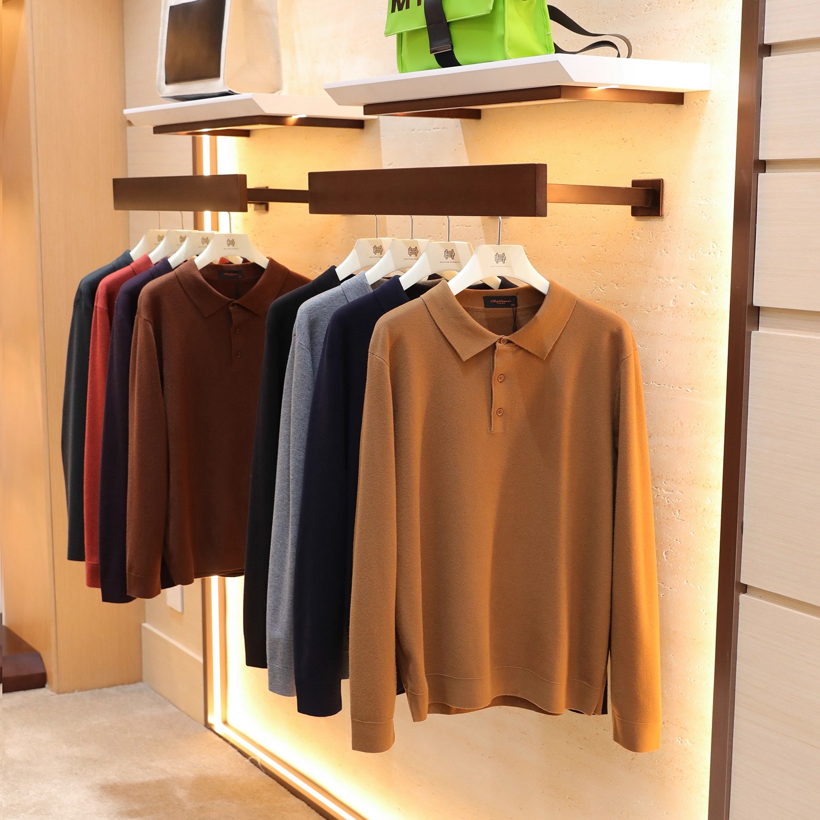 高克重羊毛混纺秋冬男士亲肤透气弹性保暖翻领套头纯色针织衫毛衣