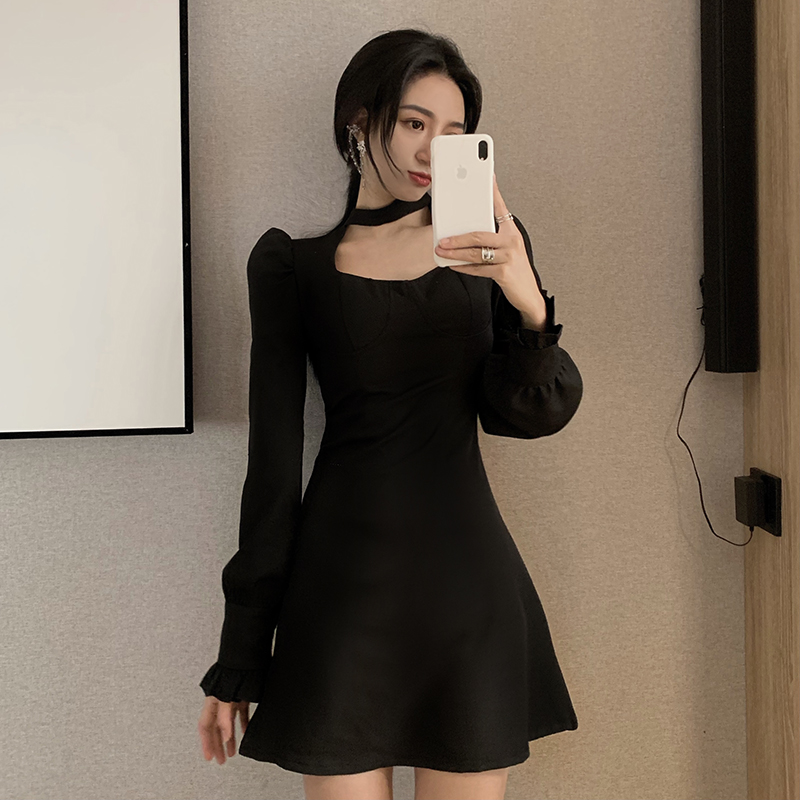 A new long sleeve square collar design in autumn and winter 2020