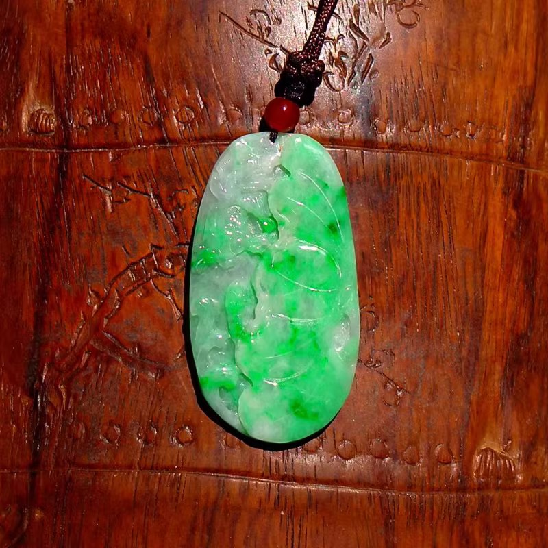 天然A货缅甸老坑翡翠吊坠挂件