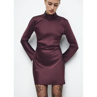 西班牙欧洲正品代购 MANGO 女士 高领缎面连衣裙  27061238