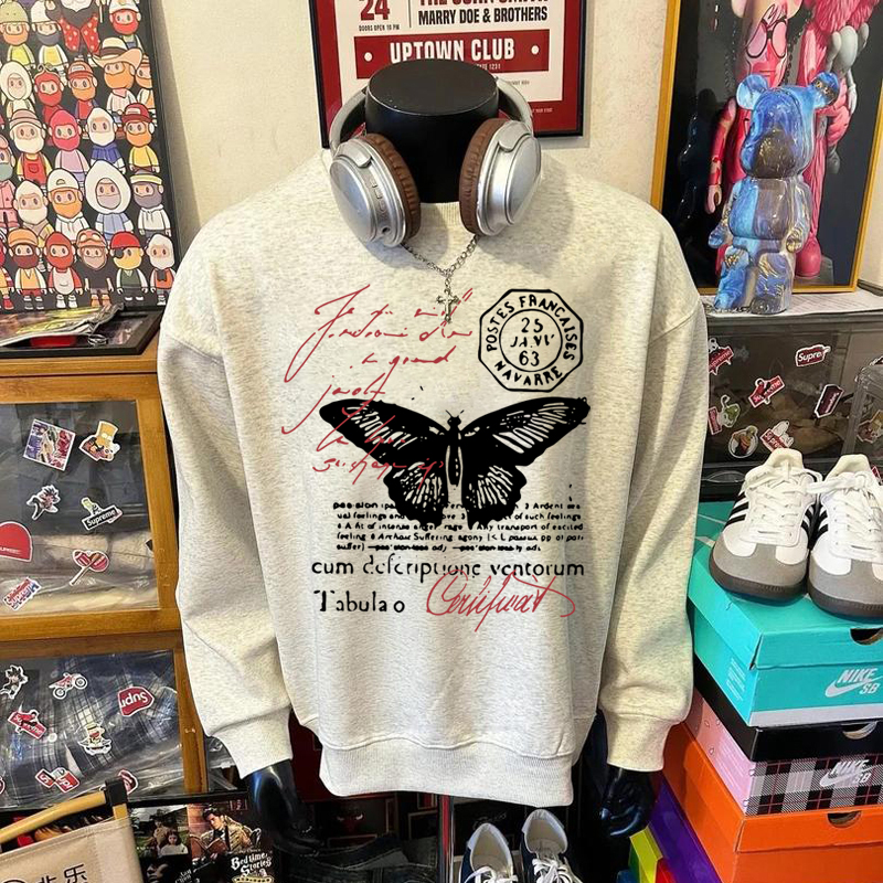 美式复古蝴蝶印花圆领卫衣男女街头风宽松百搭长袖上衣秋冬季新款