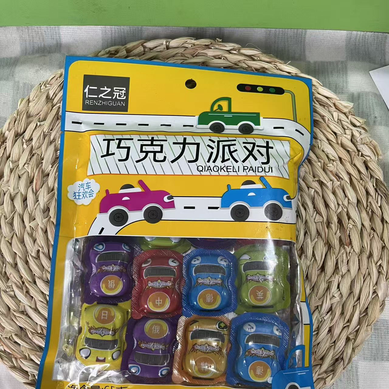 仁之冠菠萝形软糖口哨棒糖