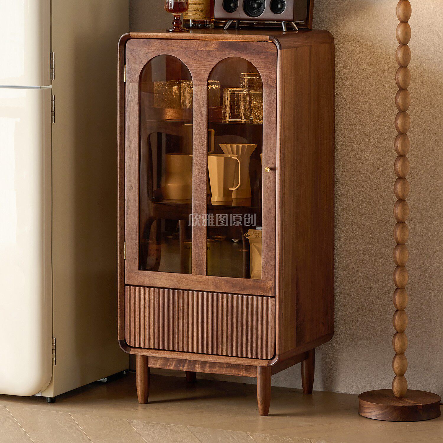 北美黑胡桃木小酒柜展示柜美式2026新款实木客厅边柜靠墙置物架子