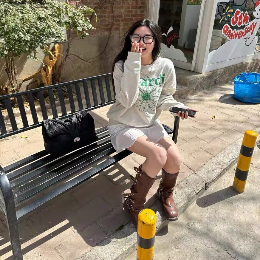 金高银韩国正品Mardi小雏菊套头圆领印花宽松秋冬新款复古卫衣女