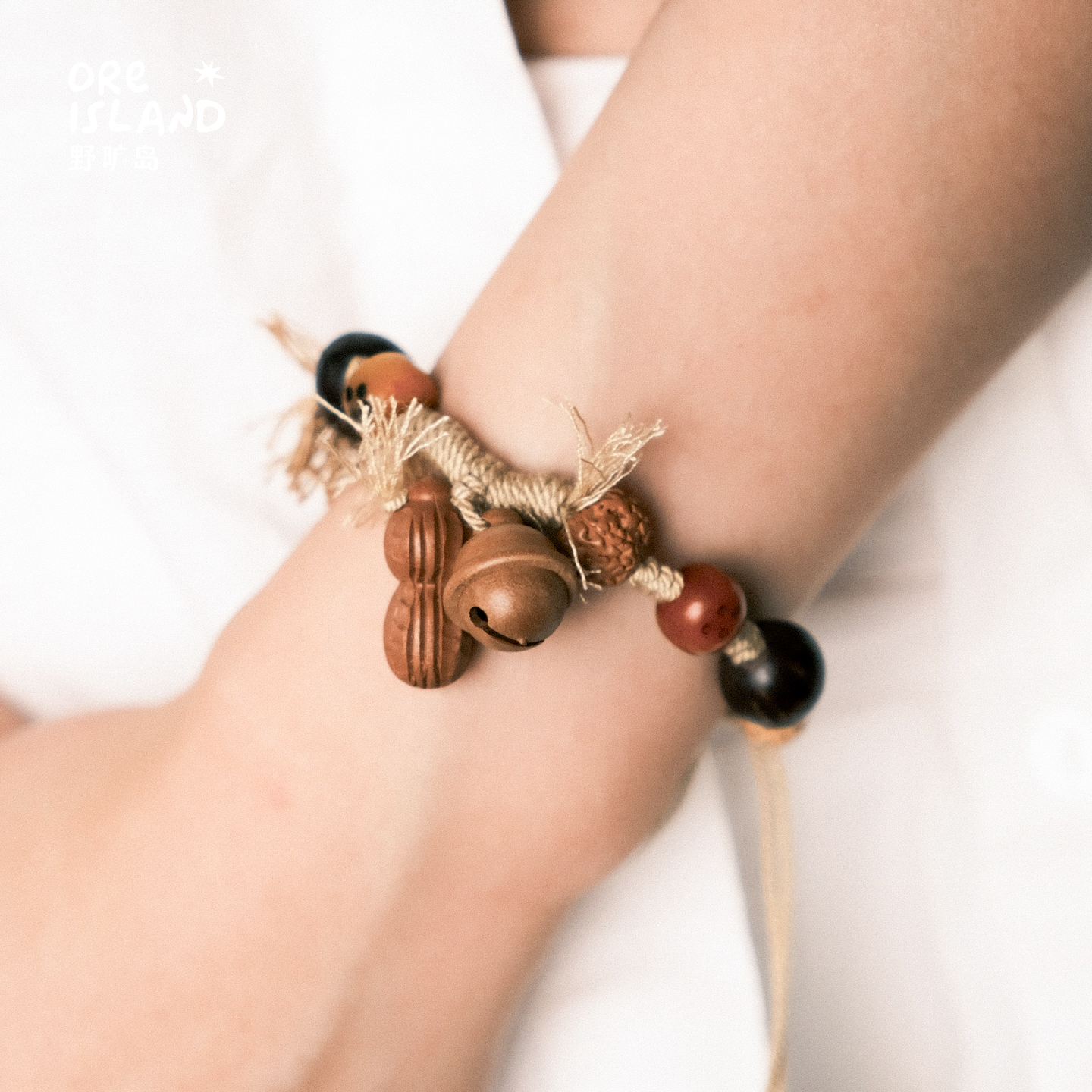 野矿岛新中式新款老山檀葫芦铃铛菩提籽手串手搓棉绳手工手绳手链