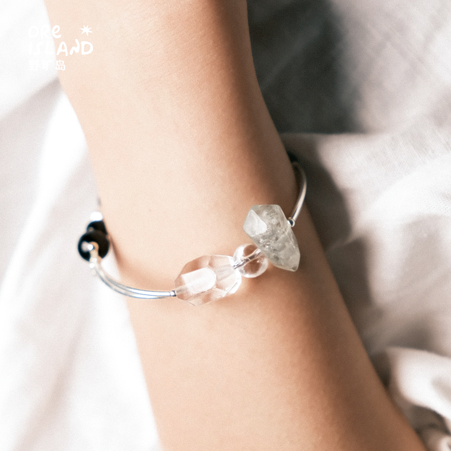 野矿岛S925银小众设计感白水晶绿水晶弯管黑玛瑙手链ins气质简约