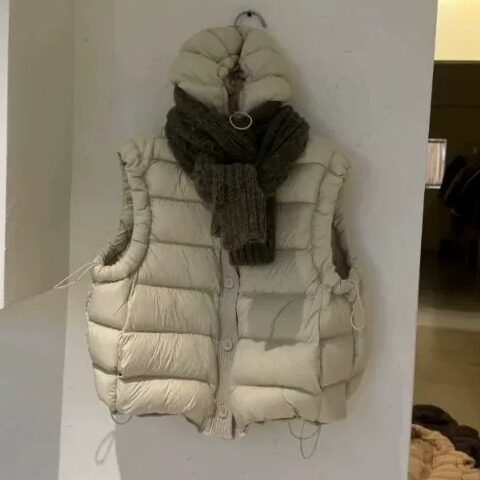 韩系连帽排骨羽绒马甲女秋冬新款