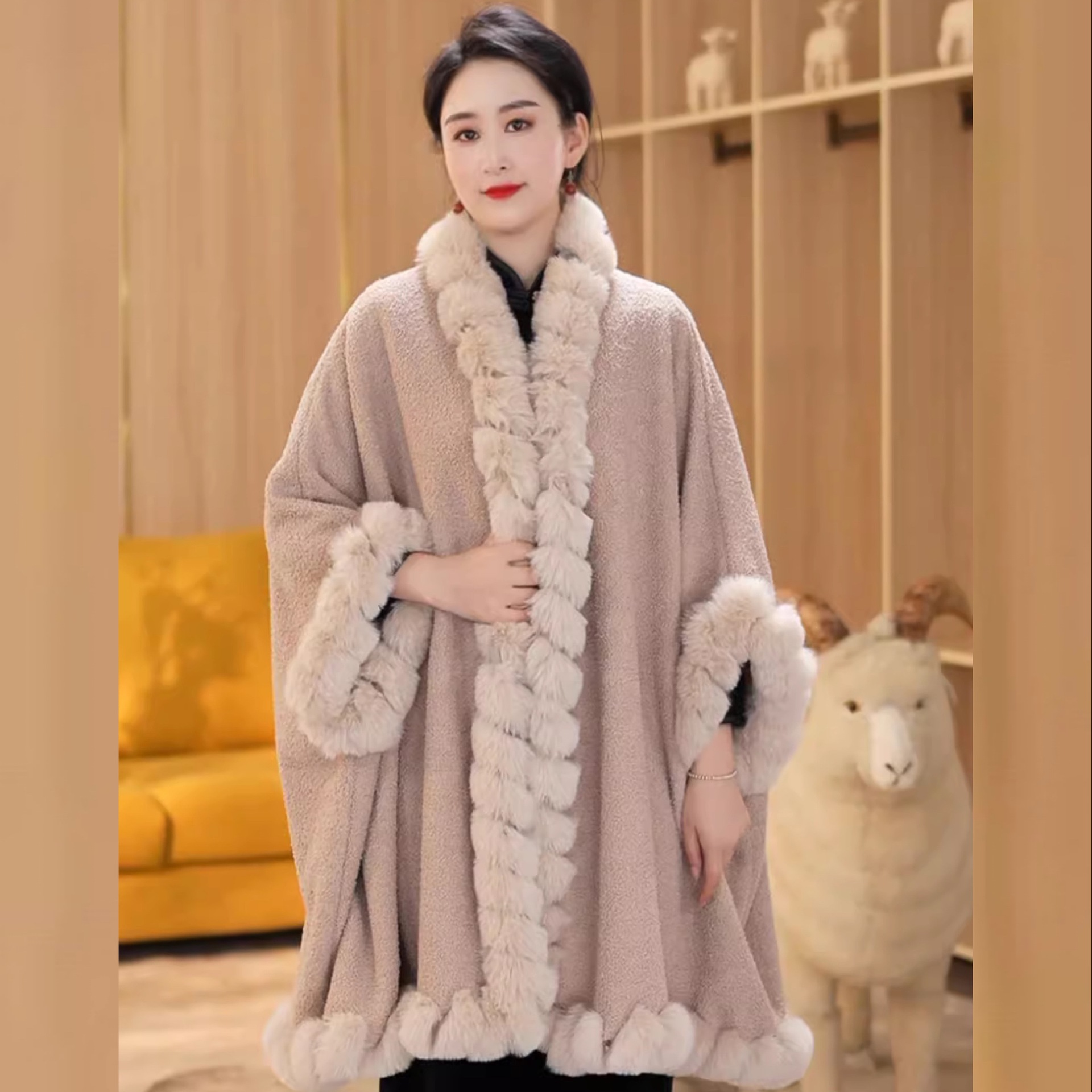 中长款七分袖环保毛领披风外套