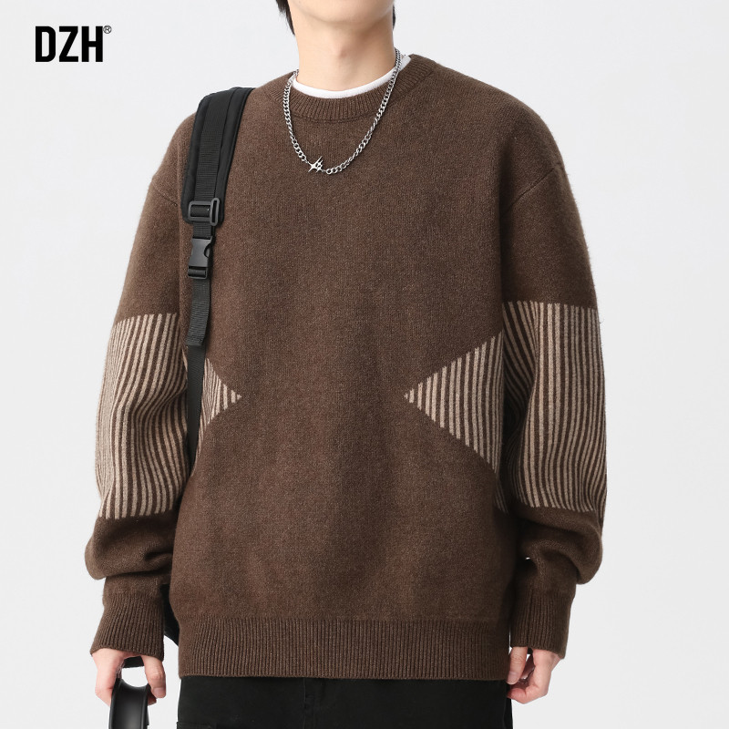男生咖色毛衣男圆领冬季潮牌2025新款套头针织衫长袖上衣加厚线衣