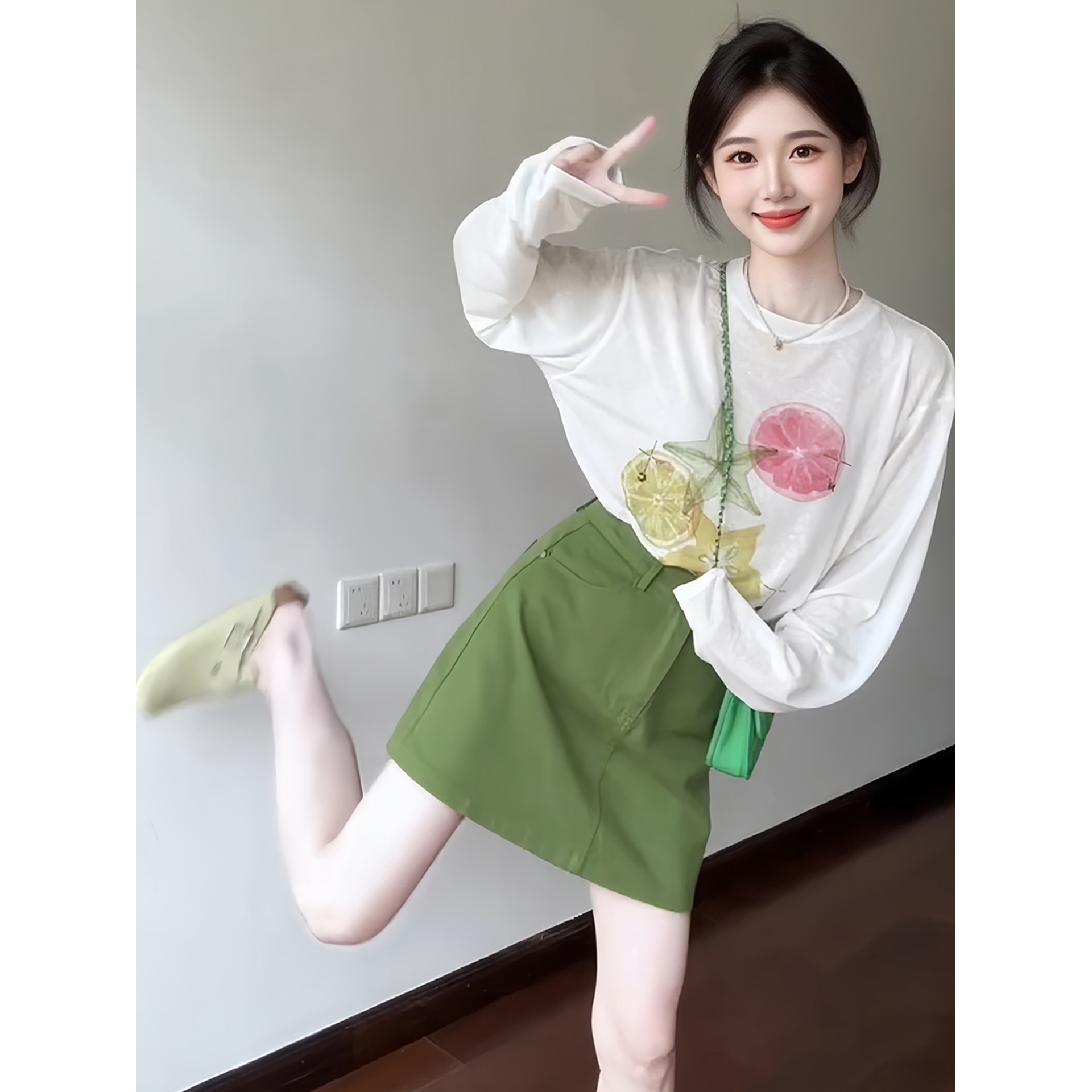 连衣裙女2025早秋巨好看的简单大方高级感穿搭夏日绝美漂亮套装裙