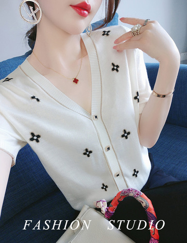 女主角 毛织旗舰店 NVZU8649 女主角 毛织旗舰店 NVZU8649